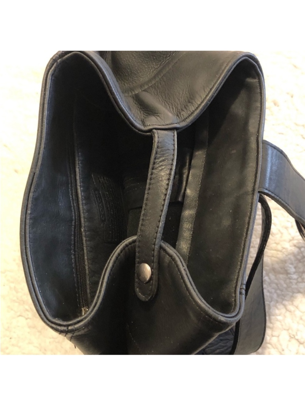 Classic Black Leather Shoulder Bag - coach - Picture 5 of 7